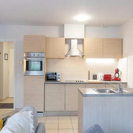One-Bedroom Apartment By The Sea * Ostend