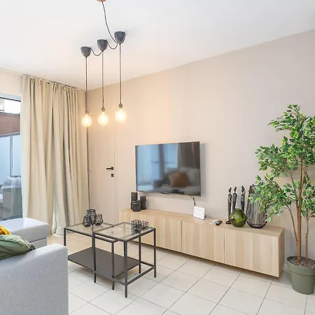 One-Bedroom Apartment By The Sea * Ostend